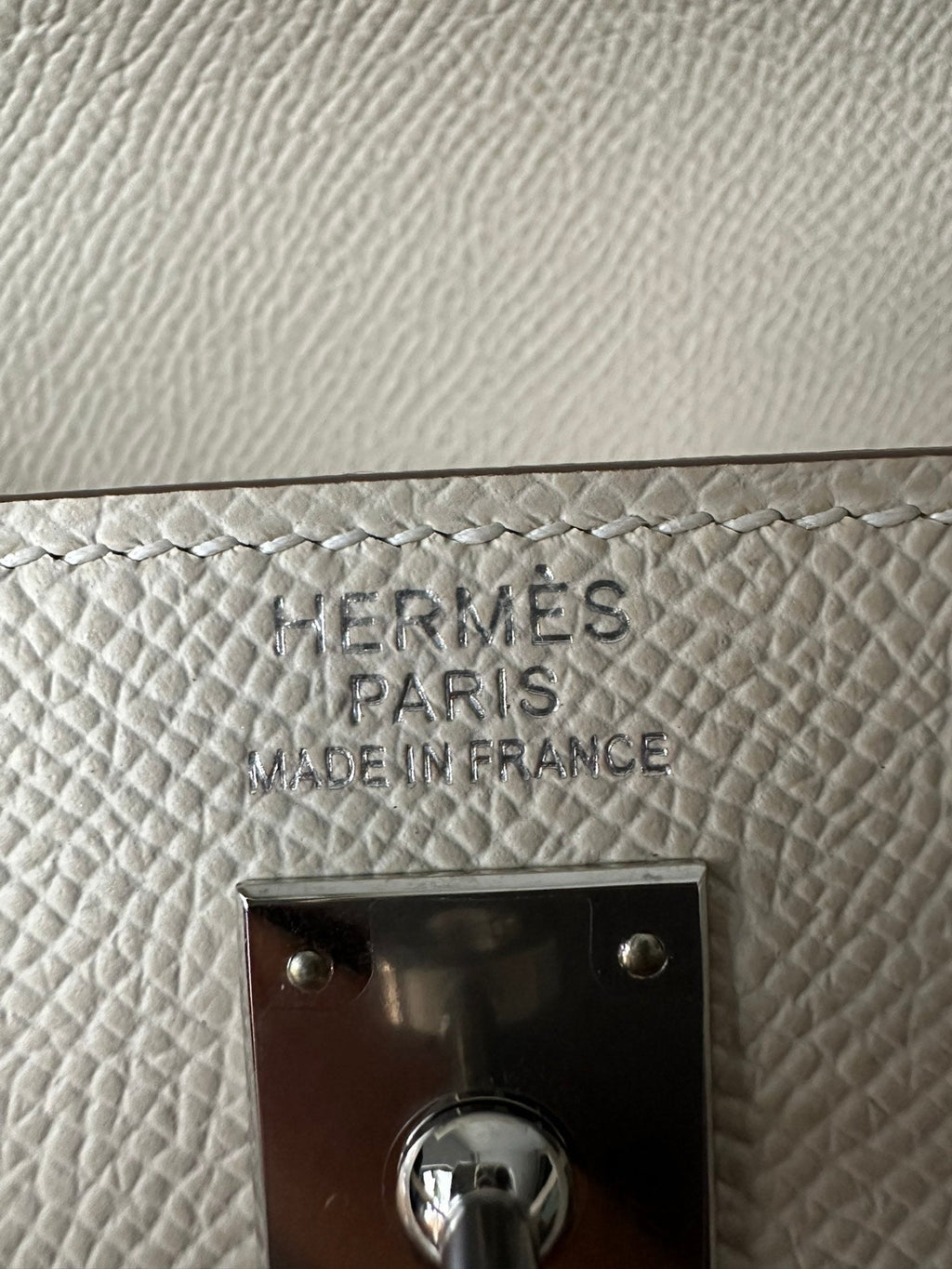 HERMES KELLY 25CM WHITE EPSOM SILVER HARDWARE