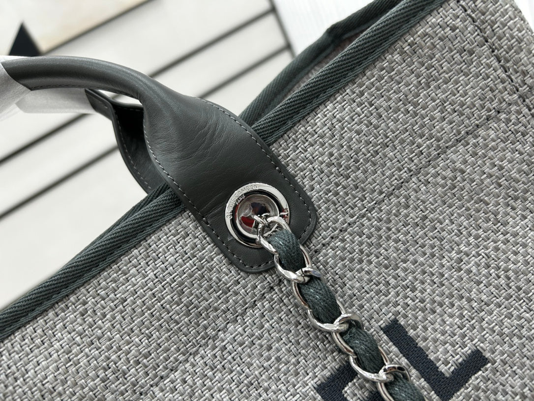 CHANEL DEAUVILLE LARGE 38 TOTE BAG IN GREY CANVAS WITH BLACK LOGO