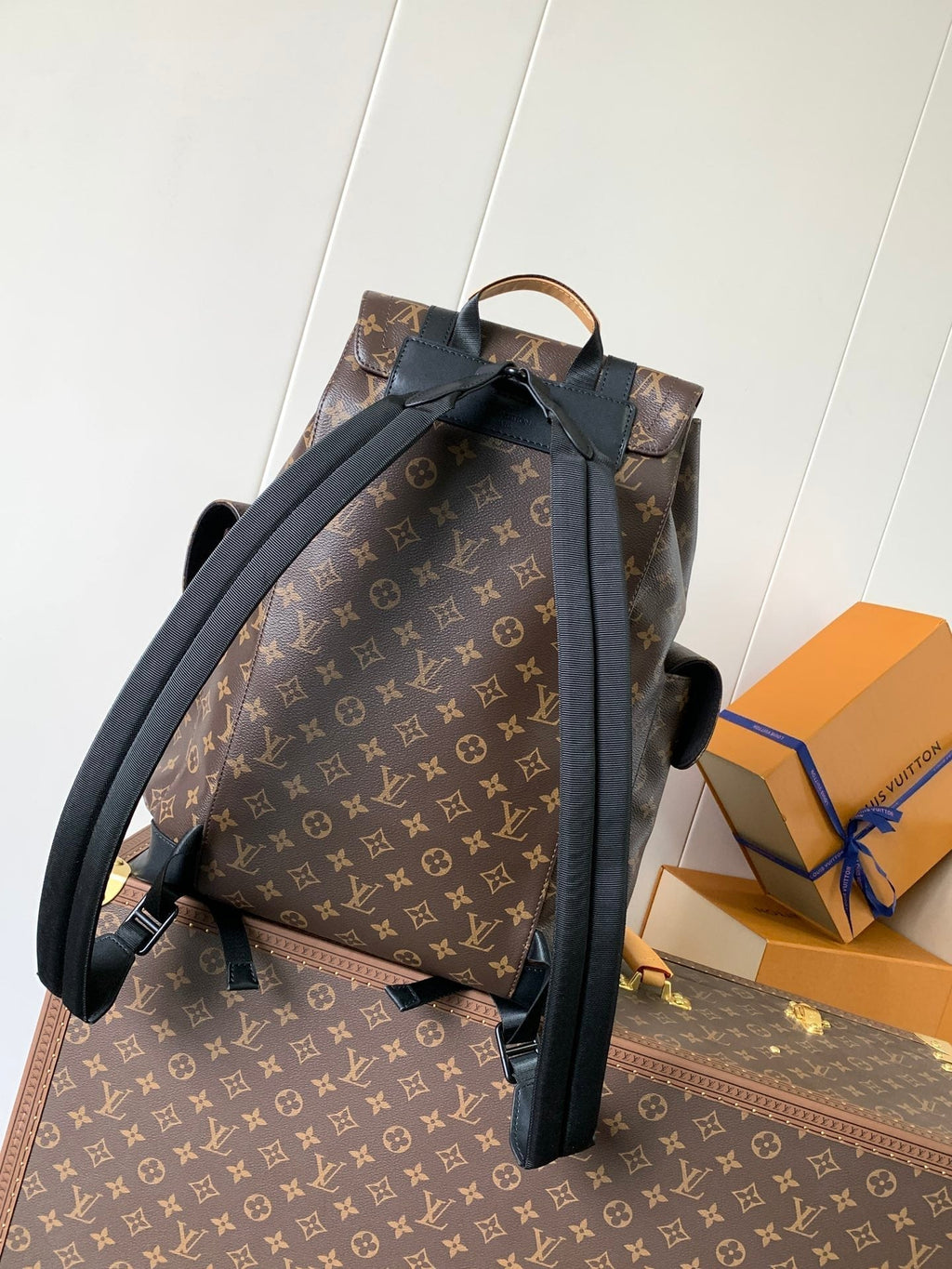 LOUIS VUITTON LV 25S CHRISTOPHER BACKPACK 44 IN BROWN AND BLACK CANVAS MONOGRAM
