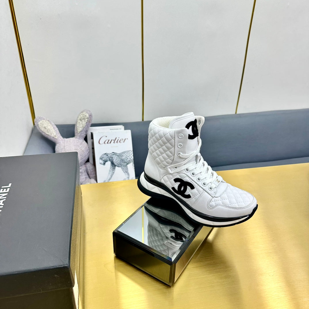 CHANEL ATHLETIC SHOES IN WHITE CALFSKIN
